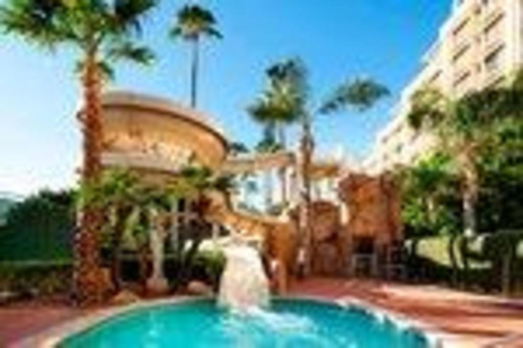 Sheraton Crescent Hotel Phoenix Exterior photo