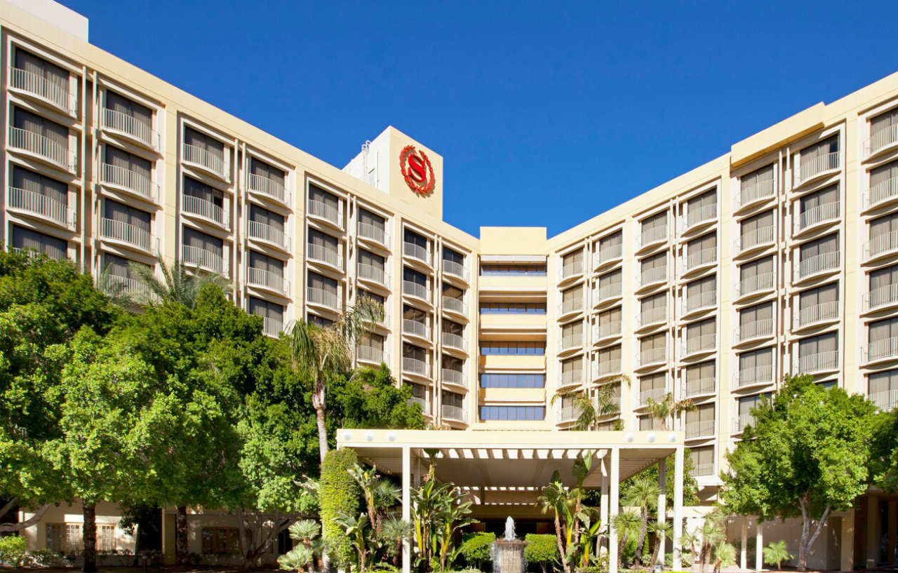 Sheraton Crescent Hotel Phoenix Exterior photo